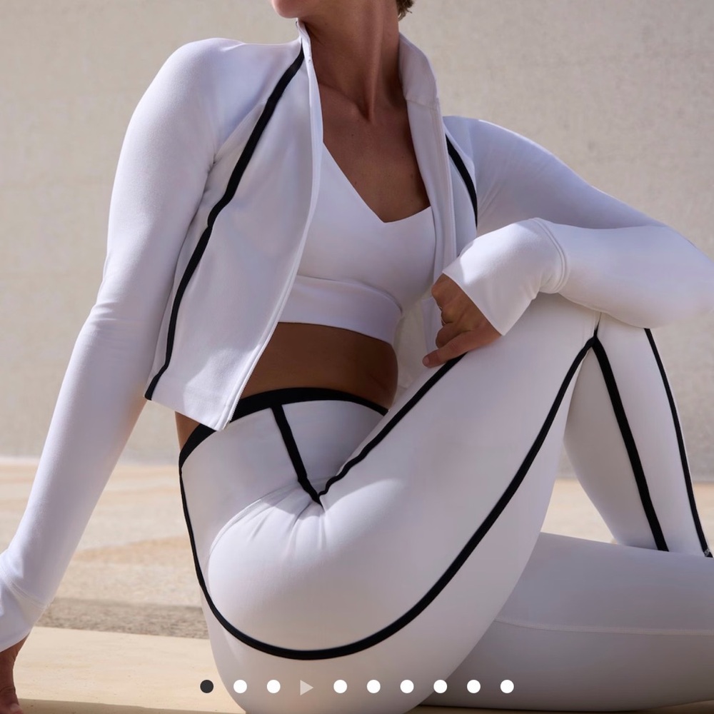 Athleta White and Black Women's Leggings